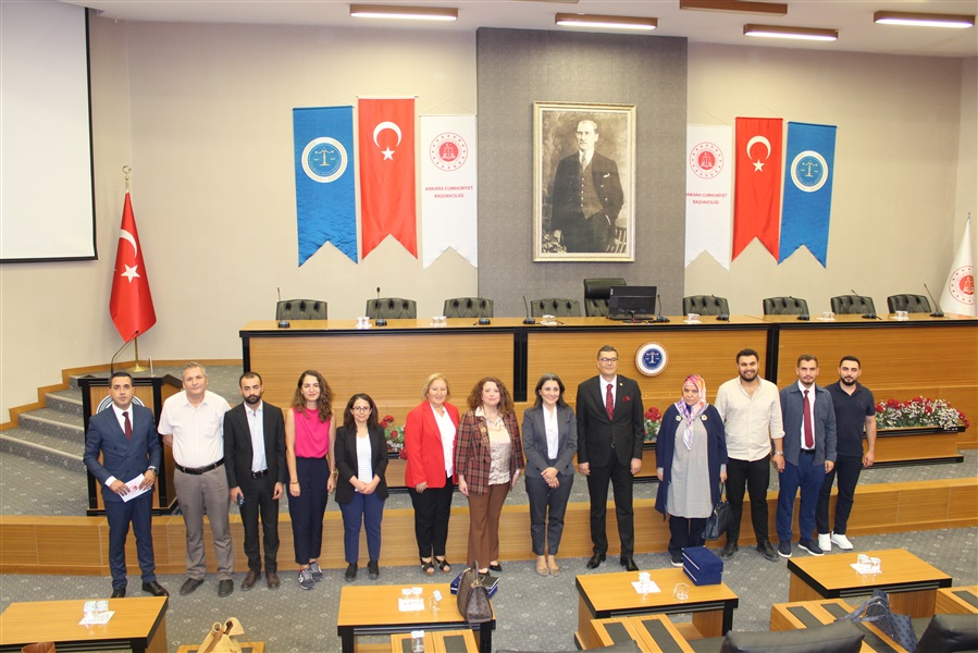 Ankara Adliyesi Konferans Salonunda ''Kooperatiflerde Yaşanan Hukuki Uyuşmazlıklar” hakkında bilgilendirme toplantısı yapıldı.