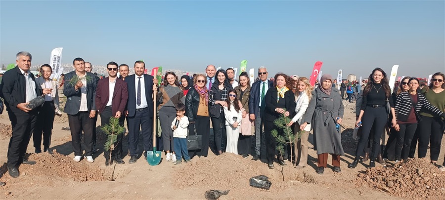 2025 YILI ULUSLARARASI KOOPERATİFLER YILI ANISINA FİDAN DİKİMİ ETKİNLİĞİ YAPILDI.